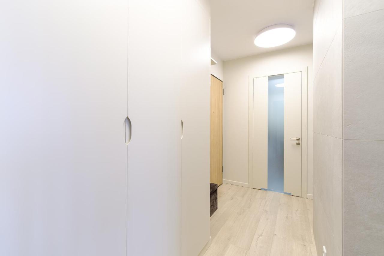 Hello Apartments Zajezdnia Wrzeszcz With Private Parking Gdansk Ngoại thất bức ảnh